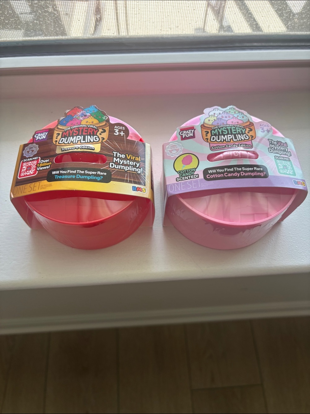 Mystery Dumpling Surprise Treasure Edition Toy & Cotton Candy Edition